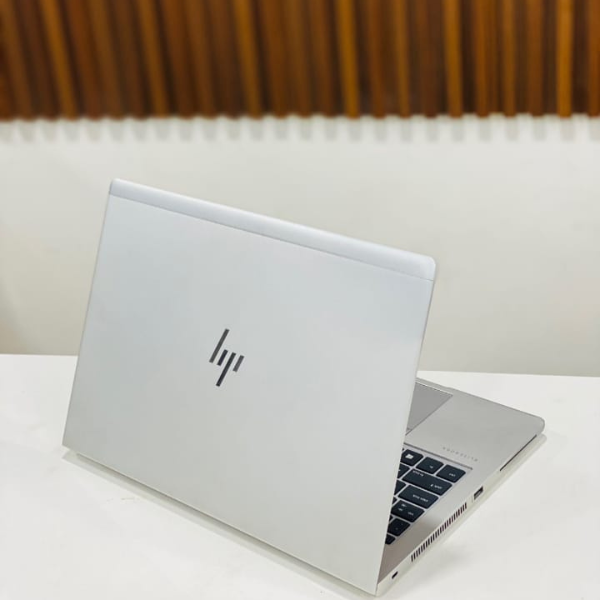 HP EliteBook 840